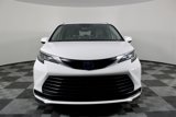 Used 2023 Toyota Sienna LE image 3