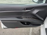 Used 2022 Toyota Camry SE image 6