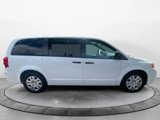 Used 2019 Dodge Grand Caravan SE image 3