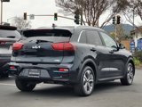 Used 2022 Kia Niro EX image 4