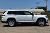 New 2025 Jeep Grand Cherokee L Laredo image 4