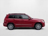 Used 2011 Mercedes-Benz GLK 350 4MATIC image 4