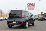 Used 2017 Kia Soul + image 5