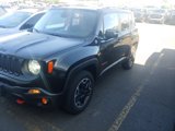 Used 2015 Jeep Renegade Trailhawk image 4