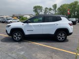 Used 2022 Jeep Compass Trailhawk w/ Trailhawk Convenience Group image 2