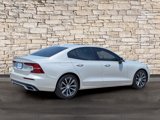 Used 2022 Volvo S60 B5 Momentum image 5