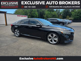 Used 2018 Honda Accord Touring image 2