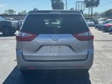 Used 2017 Toyota Sienna XLE Premium image 6