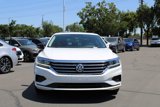 Used 2022 Volkswagen Passat 2.0T image 2