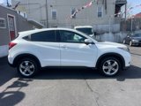 Used 2017 Honda HR-V EX image 3