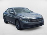 Used 2024 Volkswagen Jetta SE image 3
