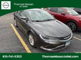 Used 2016 Chrysler 200 Limited w/ Convenience Group image 2