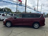 Used 2022 Chrysler Voyager LX image 6