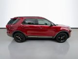 Used 2018 Ford Explorer XLT image 4