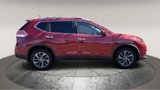 Used 2016 Nissan Rogue SL image 2