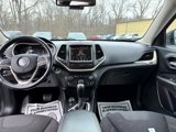 Used 2016 Jeep Cherokee Latitude w/ Comfort/Convenience Group image 3
