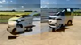 Used 2023 Chrysler Voyager LX image 4