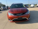 Used 2018 Chrysler Pacifica Touring-L image 2