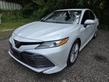 Used 2018 Toyota Camry XLE image 2