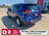 Used 2017 Nissan Rogue SV image 3
