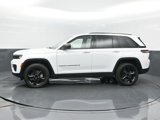 Used 2022 Jeep Grand Cherokee Altitude image 4