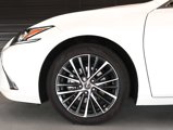 Used 2022 Lexus ES 250 w/ Premium Package image 5