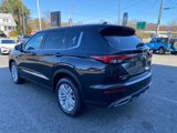 Used 2022 Mitsubishi Outlander ES image 3