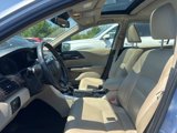 Used 2017 Honda Accord EX-L image 2
