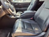 Used 2015 Toyota Highlander Limited image 3