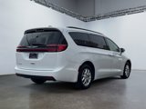 Used 2022 Chrysler Pacifica Touring-L image 5