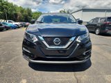Used 2021 Nissan Rogue Sport SV image 2