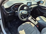 Certified 2022 Ford Escape SE w/ SE Sport Appearance Package image 4