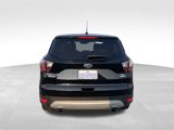 Used 2017 Ford Escape SE image 5