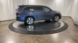 Used 2016 Toyota Highlander Limited Platinum image 2