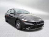 New 2025 Hyundai Elantra SE image 2