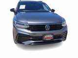 Used 2022 Volkswagen Tiguan SE R-Line image 2