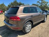 Used 2013 Volkswagen Touareg Sport image 3