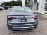 Used 2023 Volkswagen Jetta SE image 4