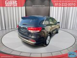 Used 2017 Kia Sorento L image 3