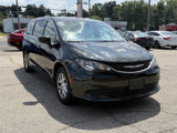 Used 2020 Chrysler Voyager LX image 5