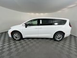 New 2024 Chrysler Pacifica Touring-L image 5