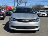 Used 2022 Chrysler Voyager LX image 2