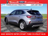 Used 2021 Ford Escape SE image 3