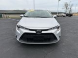 Used 2022 Toyota Corolla LE image 2