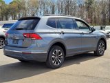 Used 2022 Volkswagen Tiguan S image 3