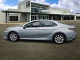Used 2022 Toyota Camry LE image 4