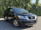 Used 2014 Nissan Pathfinder SV image 3