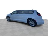 Used 2023 Chrysler Voyager LX image 5