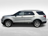 Used 2018 Ford Explorer XLT w/ Equipment Group 202A image 2