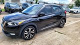 Used 2018 Nissan Kicks SR image 2